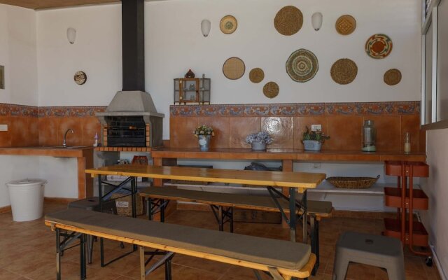 Modern & Chic Loft Apt. *Terrace *BBQ *Parking