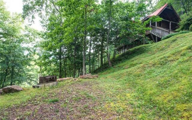 Whispering Secrets - One Bedroom Cabin