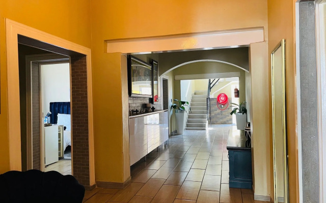 Henry George Guest House