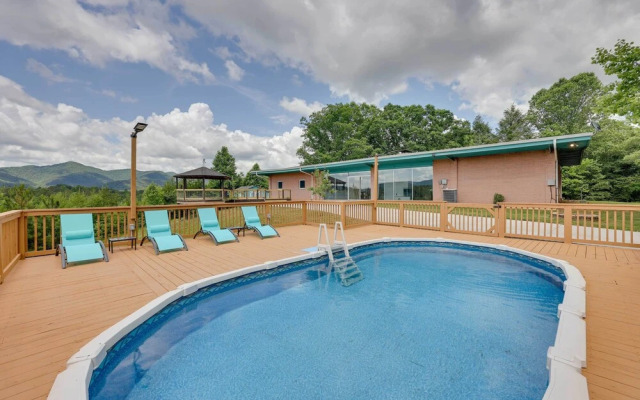 Private Saltwater Pool: Mtn-view Copperhill Home
