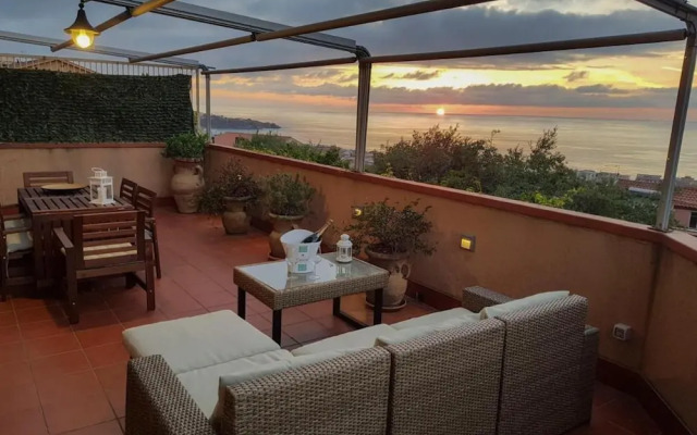 Seascape Terrace Spacious Apartment With Terrace