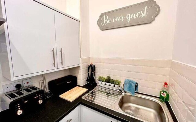 Lovely 2-bed Apartment in Liverpool