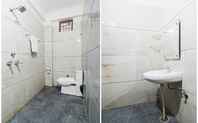 OYO 82032 Hotel Coli Spaces Studio