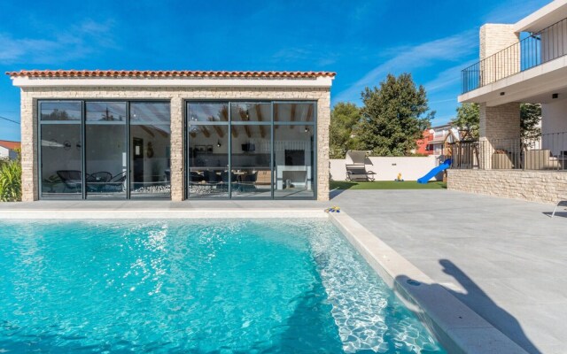 Nice Home in Biograd na Moru With 5 Bedrooms, Wifi and Outdoor Swimming Pool