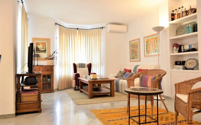 Apartamentos y Casas Serinamar Marbella