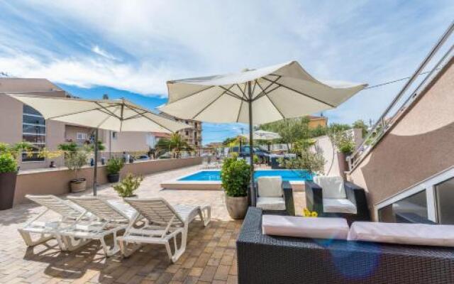 Apartments Nika & Karla