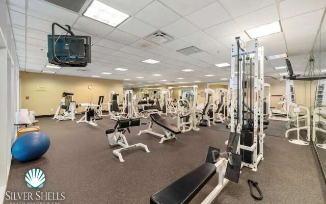 Picture Perfect 2 Bedroom Condo by RedAwning