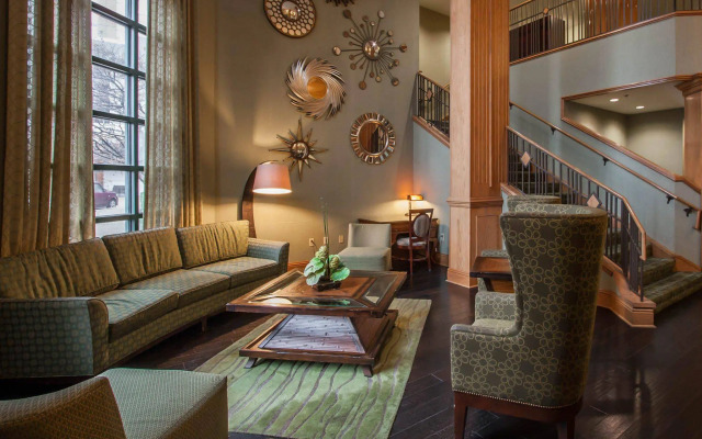 MOXY Memphis Downtown