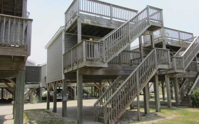 26 Salty Dogs Studio Bedroom Condo by RedAwning