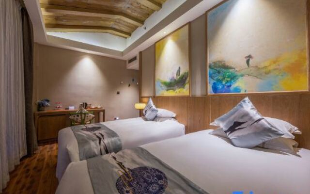 Wuzhen Mingli Hotel