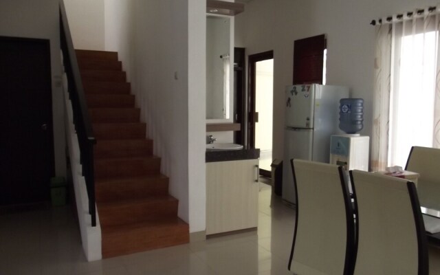 Three Bedrooms House With a Pool