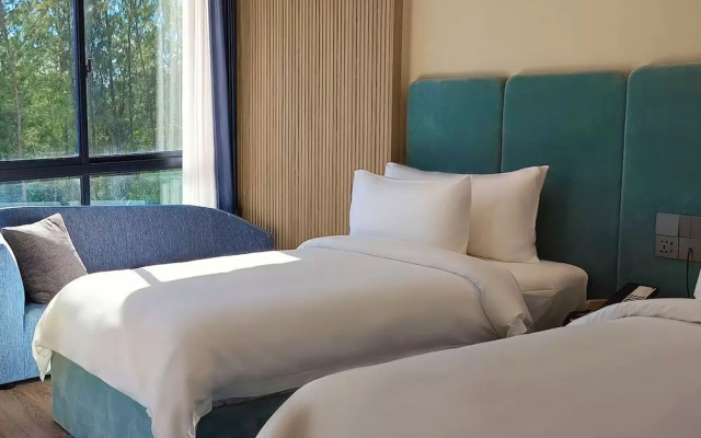 Laya Resort and Residences