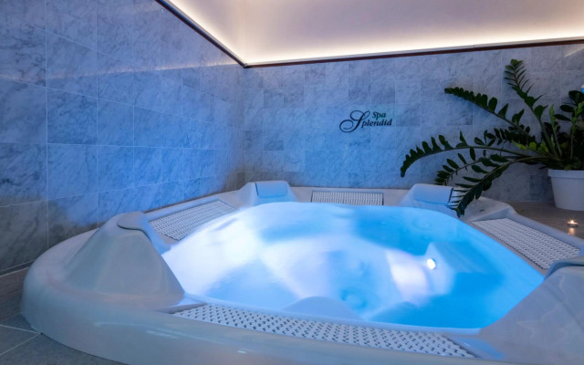 Gounod Hotel