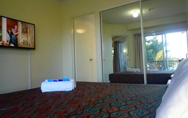 Blue Waters Apartments – Guest Rooms – Labrador