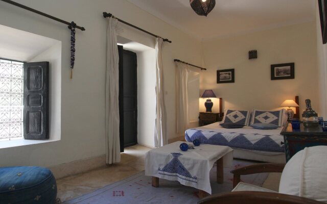 Riad Essaada