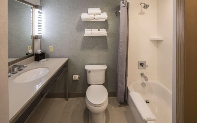 Hilton Garden Inn Pittsburgh Airport