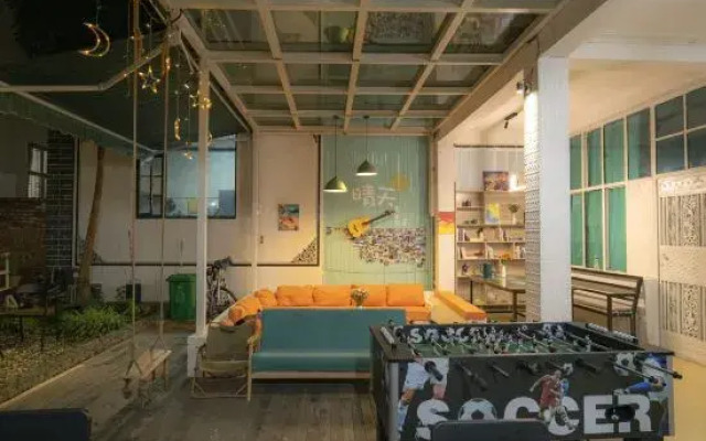 Fine Days Youth Hostel