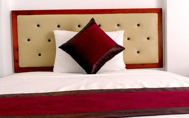 Merlion Hotel
