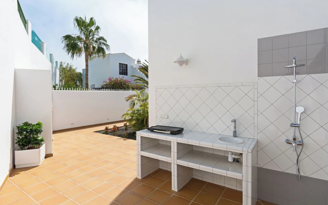Lovely 3-bed Villa in Puerto del Carmen