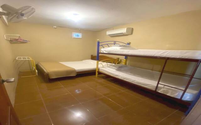 OYO 90910 Homestay D Lalang Inn