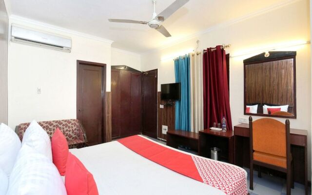 OYO 2690 Hotel Oscar Regency