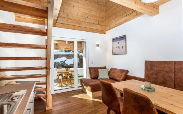 Apartment 5 Peaks