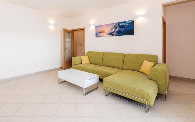 Awesome Home in Kalebova Luka With Wifi and 6 Bedrooms