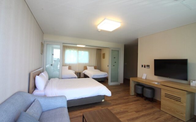 Suave Hotel