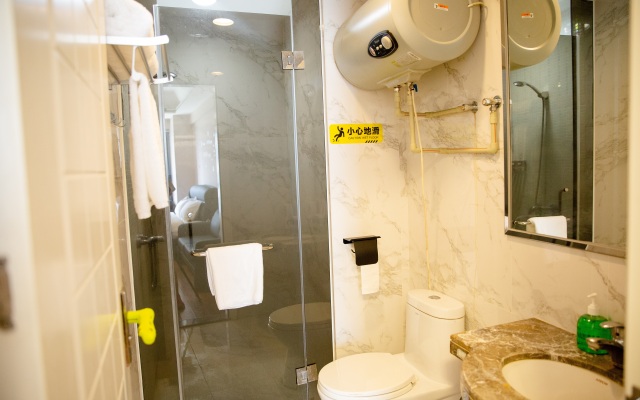 Buyiyang Apartment Hotel