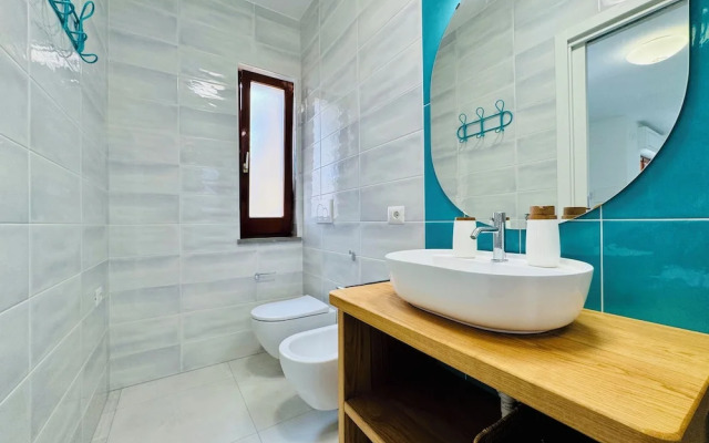 YourHome - Blu Jade House