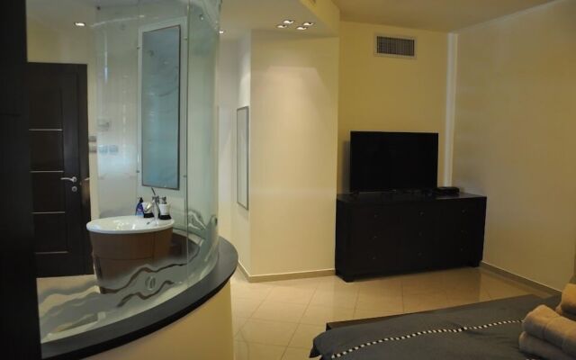 Isra Home Luxury Apartment with Sea View