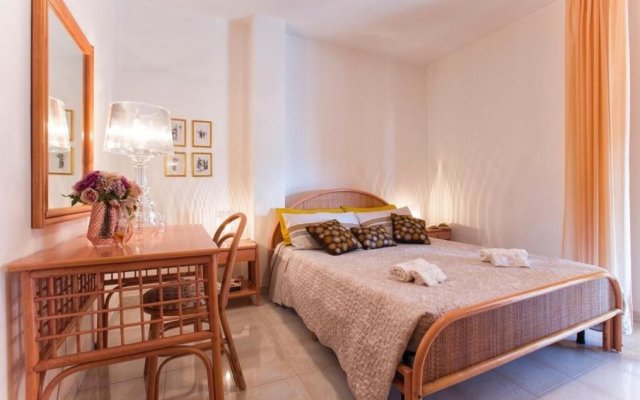 Angela Penthouse In Alghero For 8 People With Large Veranda