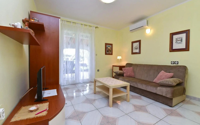 Apartments Anka 372