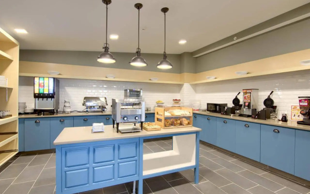 Comfort Inn & Suites Liverpool - Syracuse North