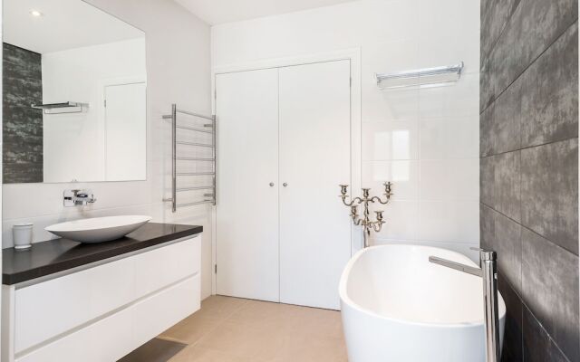Your Luxury Escape - Midgen Flat