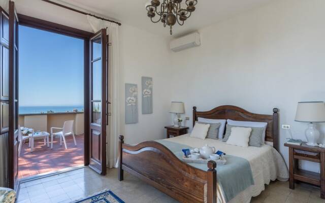 Villa Ai Venti 8 Emma Villas