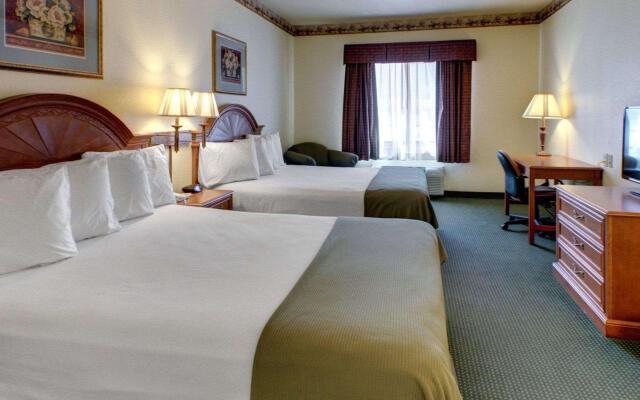 Quality Inn & Suites Glen Rose