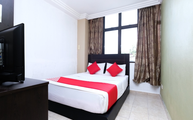 OYO 717 MR J Hotel Wakaf Che Yeh 2