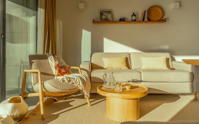 oceanHUTS Adults Only