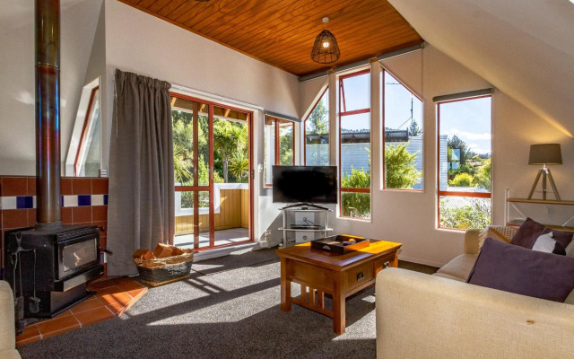 The Gingerbread House with Spa - Ohakune Holiday Home