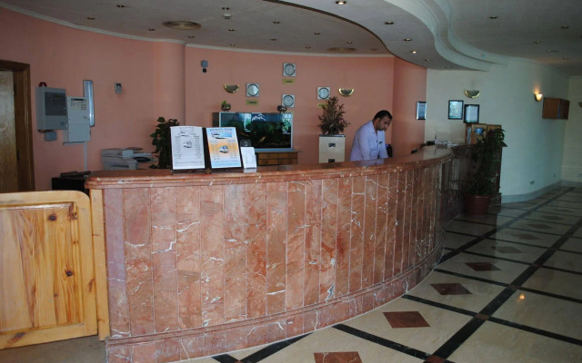 Sharm Cliff Resort