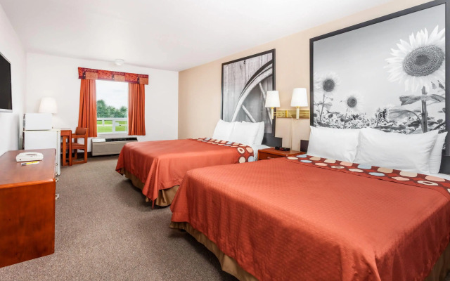 Super 8 by Wyndham Morden