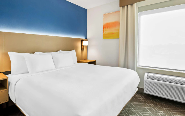 Comfort Inn & Suites O'Fallon - St. Louis Area