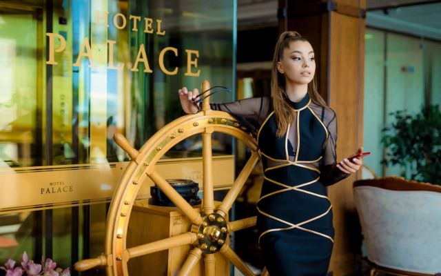 Palace-Marina Dinevi Hotel