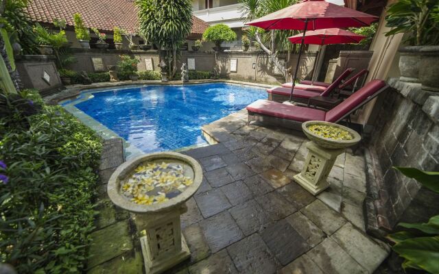 Airy Kuta Kartika Plaza Gang Puspa Ayu 12 Bali