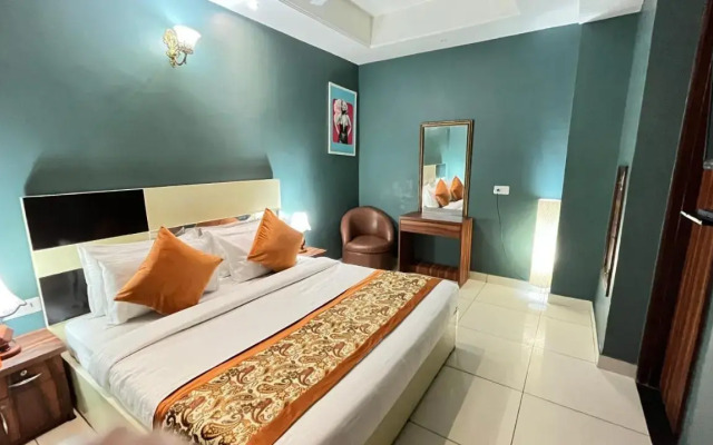 Qotel Hotel Church House Rohini Sector 15