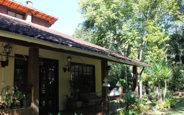 Custemo mas Cheguemo