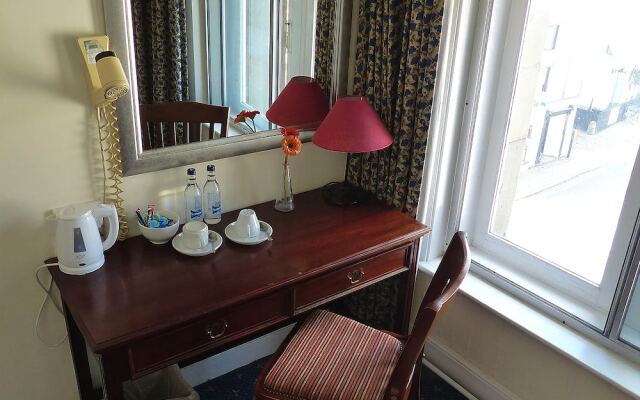 The George Hotel
