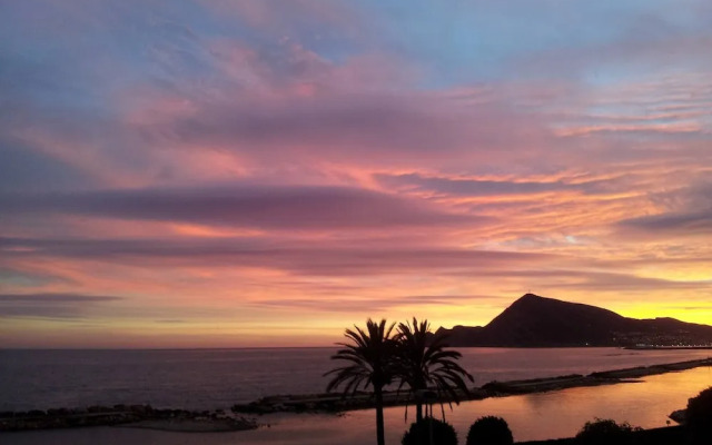 Second Line Beach, Pool, Fast Wifi