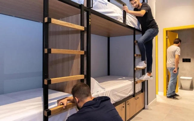 Petit Hostel La Latina - Adults Only
